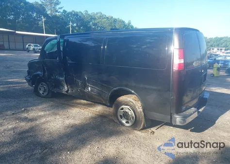 2016 Chevrolet Express G2500 Work Van из США, поврежденный, VIN 1GCWGAFF5G1156045